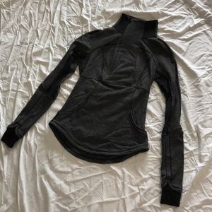 Lululemon athletic long sleeve top